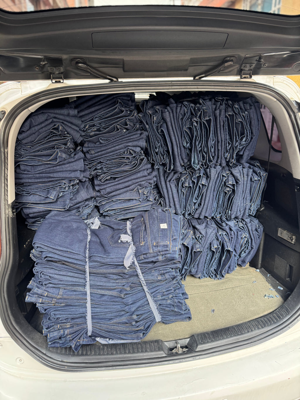 Pantalón en jean para caballero