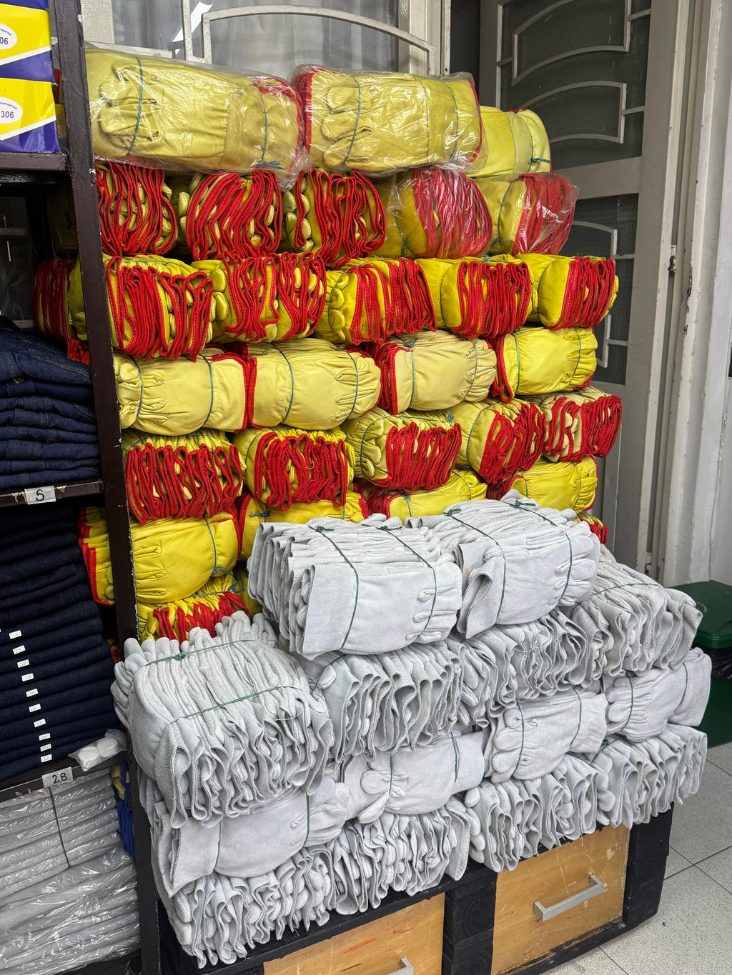 GUANTE VAQUETA TIPO INGENIERO REFORZADO CORTO